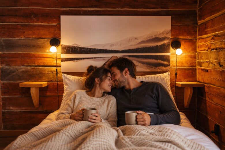 Séjour en nature pour couples Québec, escapade romantique Saguenay, chalet romantique Québec, week-end en amoureux Québec, hébergement avec vue Fjord du Saguenay, séjour couple nature Québec, Auberge du Cap au Leste romantique, vacances en couple Saguenay, retraite romantique nature Québec, hôtel nature Fjord du Saguenay